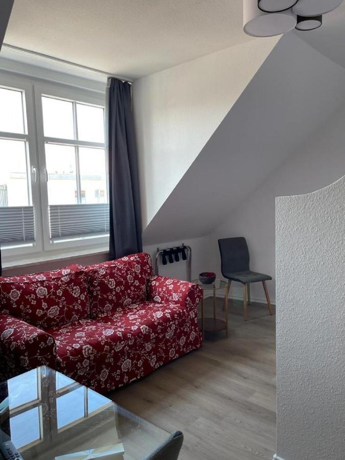 H&H Apartment Im Herzen Von Greifswald Zentral In Der Langen Reihe Buitenkant foto