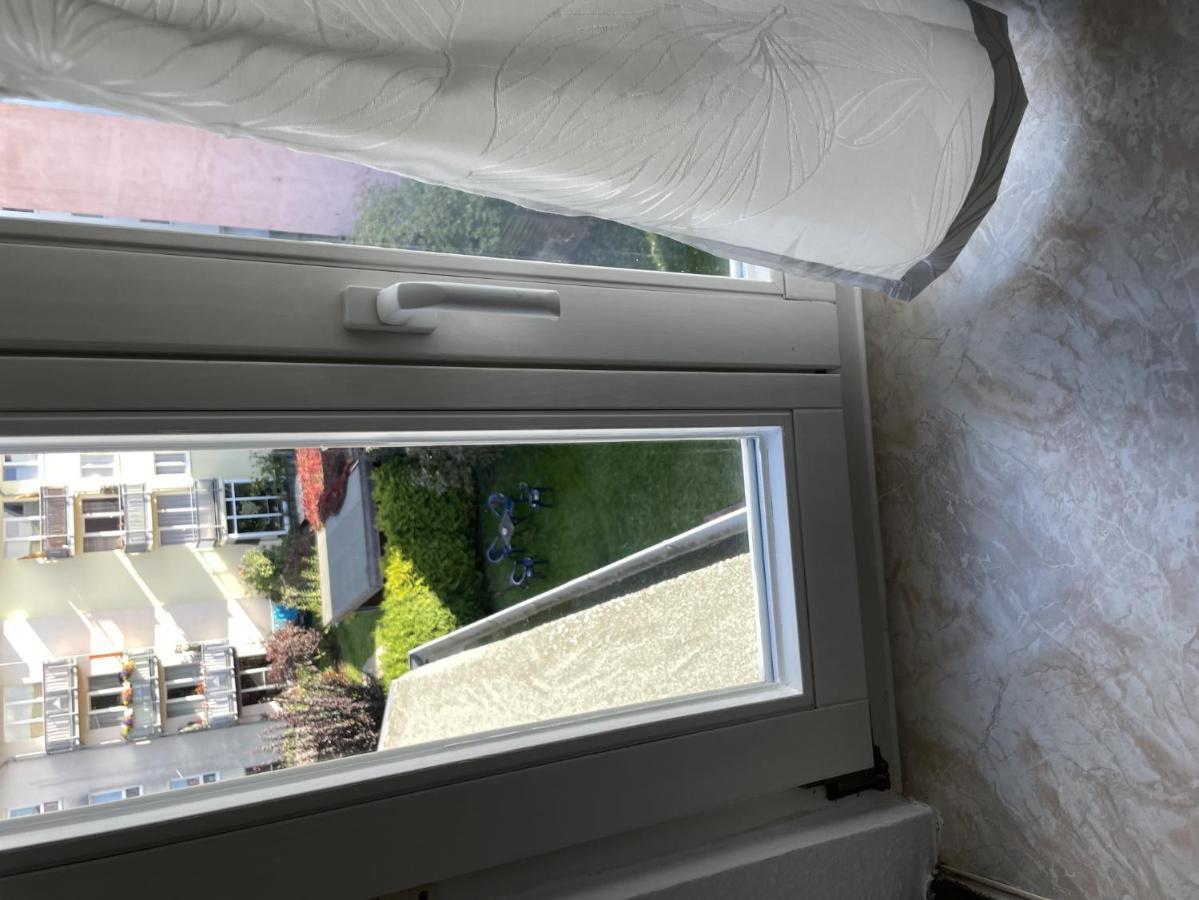 H&H Apartment Im Herzen Von Greifswald Zentral In Der Langen Reihe Buitenkant foto
