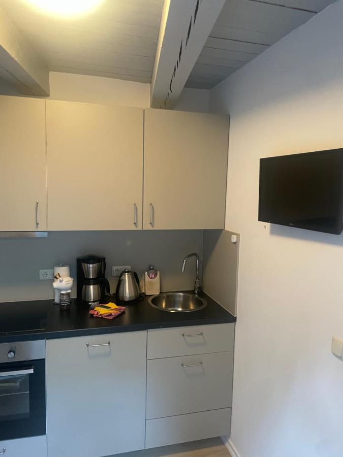 H&H Apartment Im Herzen Von Greifswald Zentral In Der Langen Reihe Buitenkant foto