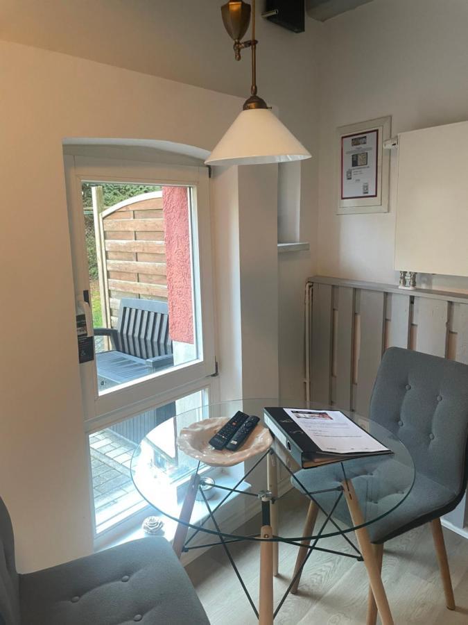H&H Apartment Im Herzen Von Greifswald Zentral In Der Langen Reihe Buitenkant foto