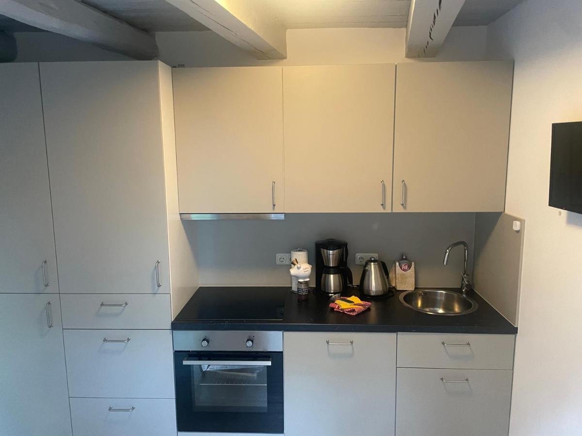 H&H Apartment Im Herzen Von Greifswald Zentral In Der Langen Reihe Buitenkant foto