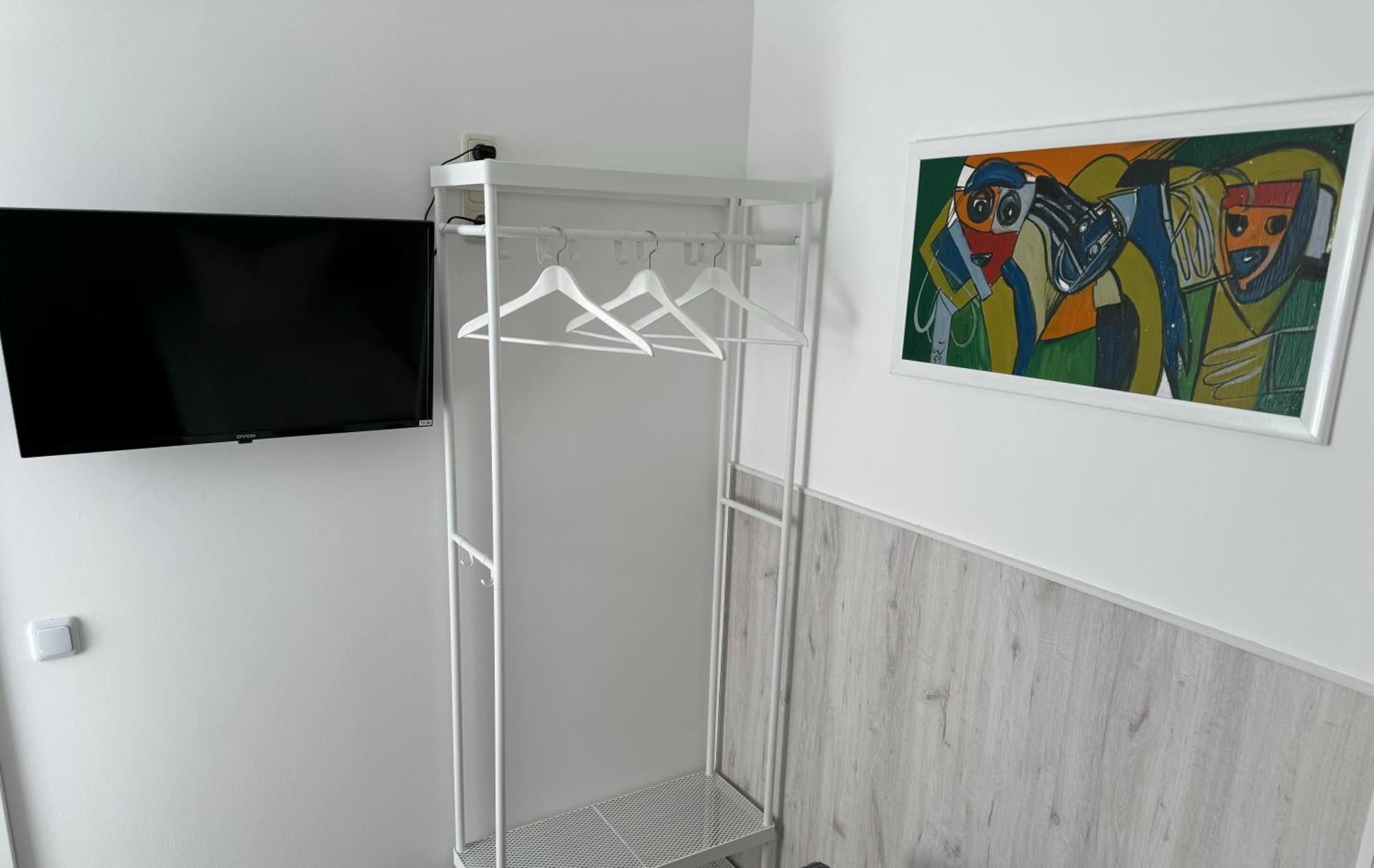 H&H Apartment Im Herzen Von Greifswald Zentral In Der Langen Reihe Buitenkant foto