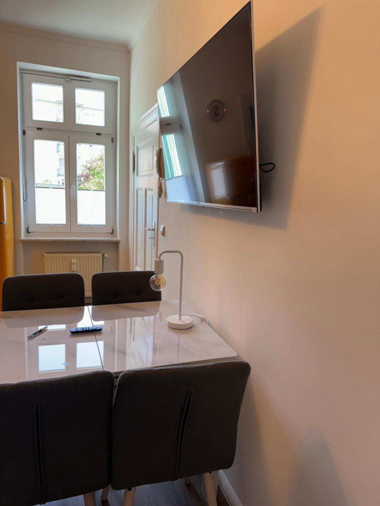 H&H Apartment Im Herzen Von Greifswald Zentral In Der Langen Reihe Buitenkant foto